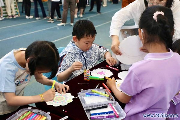 2026皆门大中小学生身心健康季宣布道授行径举办。北京市教委供图